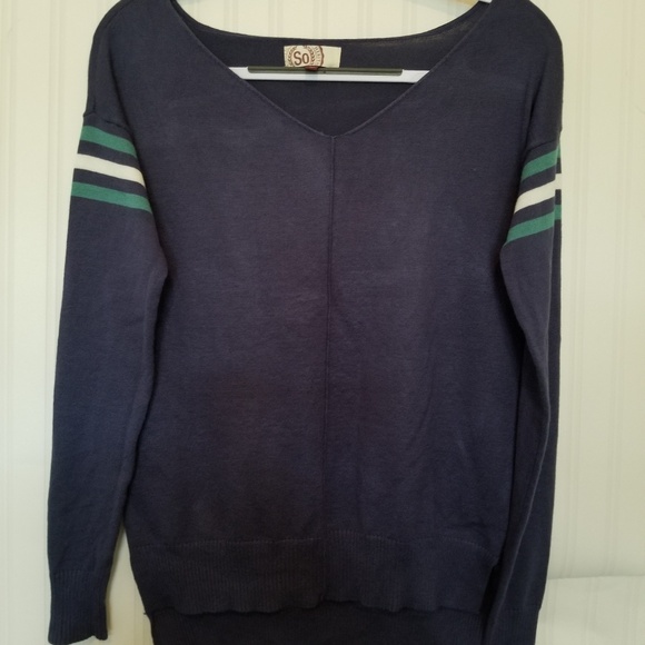 Sweater - Picture 1 of 5